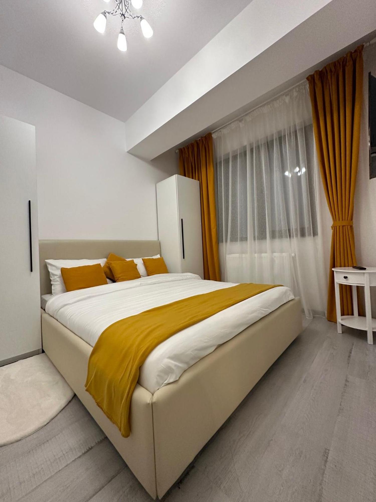 Nice Home For Your Family Iasi Exteriör bild